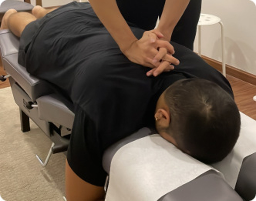 Chiropractic adjustments for musculoskeletal disorders through physiotherapy at Chiropractic House